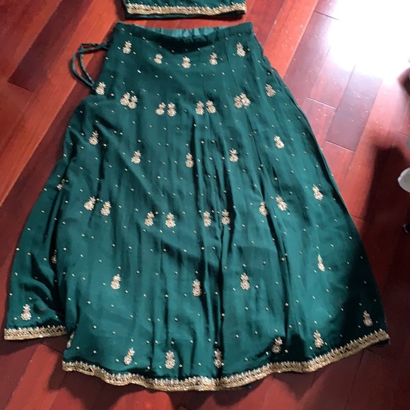 Lehenga - Picture 4 of 5